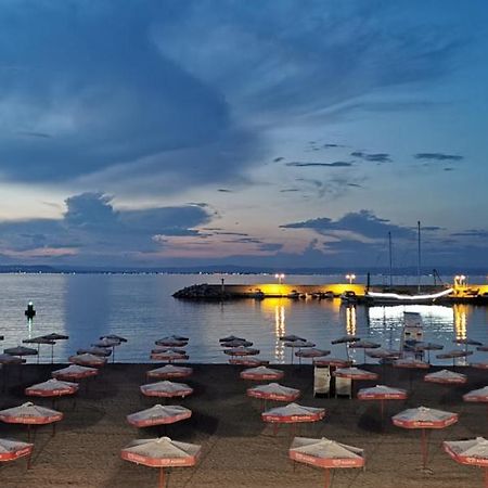 Villa Lazuren Bryag チェルノモレツ エクステリア 写真